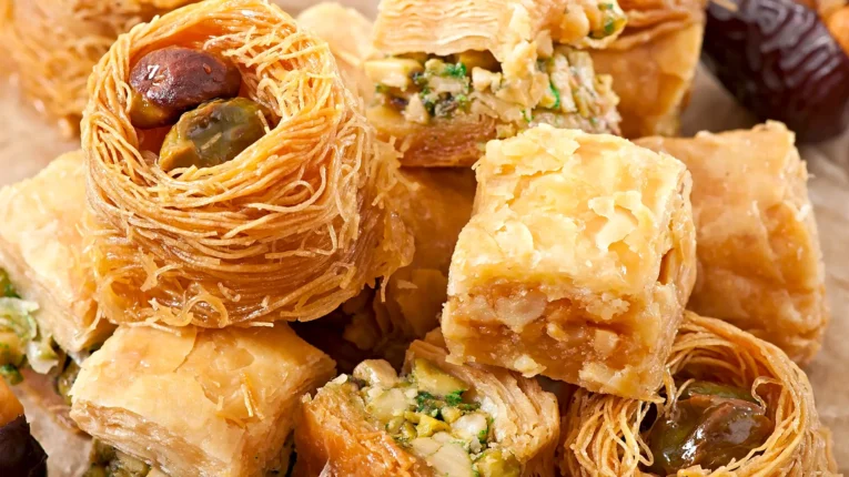 مقاومت در برابر خوردن باقلوا